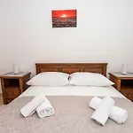 Marina Apartman
