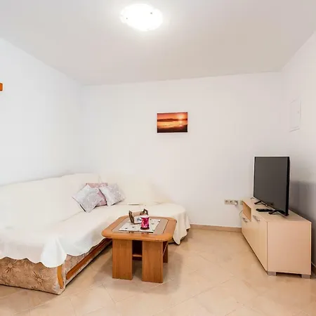 Marina Apartment Klek